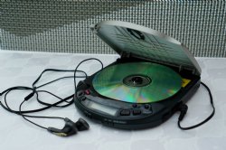 Clambo Portable CD Player